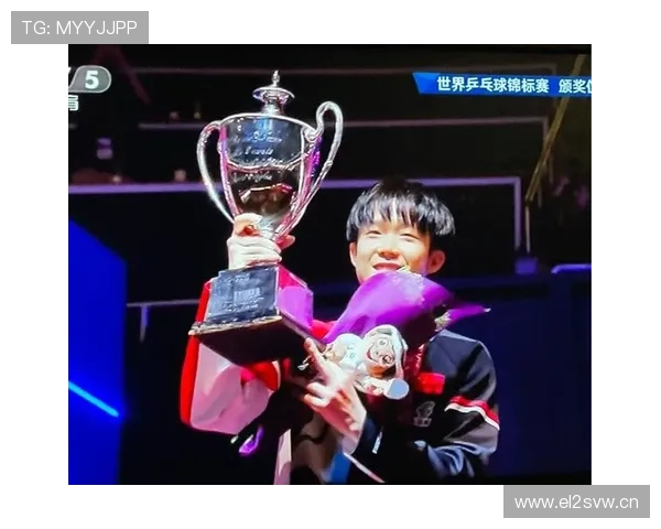 如果许昕上豪宅真人秀，镜头一转就是他戴着名表啃泡面的那一刻